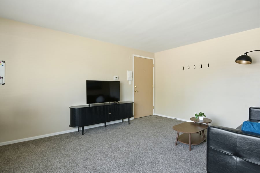 Furnished Finder property 482372_4 photo 6