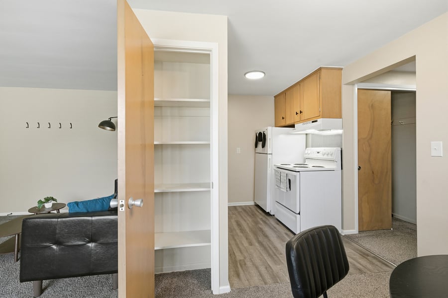 Furnished Finder property 482372_4 photo 9