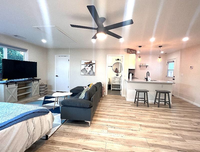 Furnished Finder property 482404_2 photo 20
