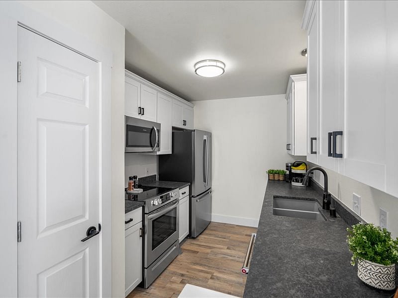 Furnished Finder property 482483_1 photo 14