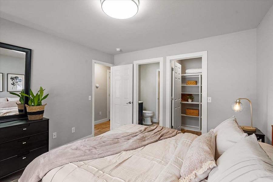 Furnished Finder property 482483_2 photo 17