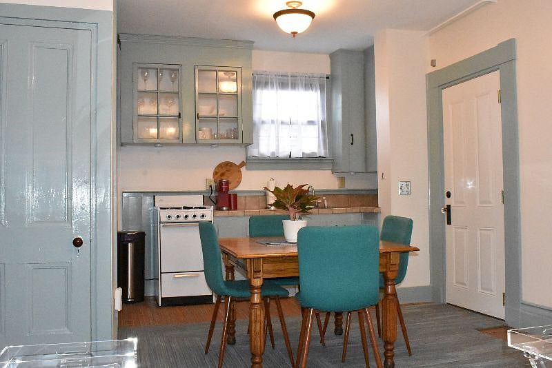 Furnished Finder property 482530_1 photo 3