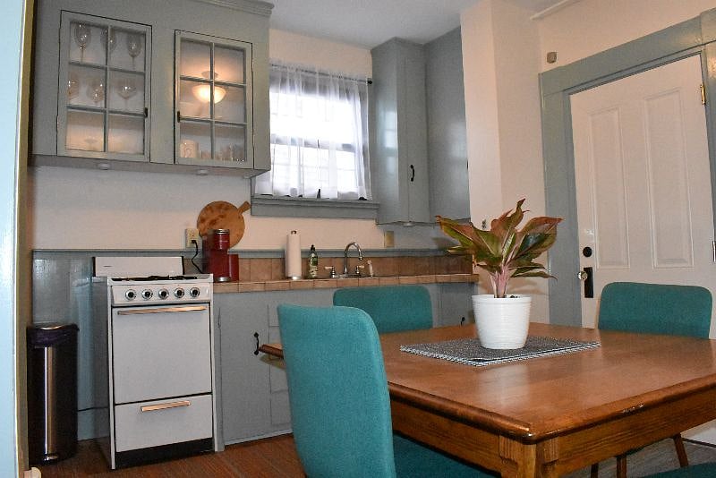 Furnished Finder property 482530_1 photo 4