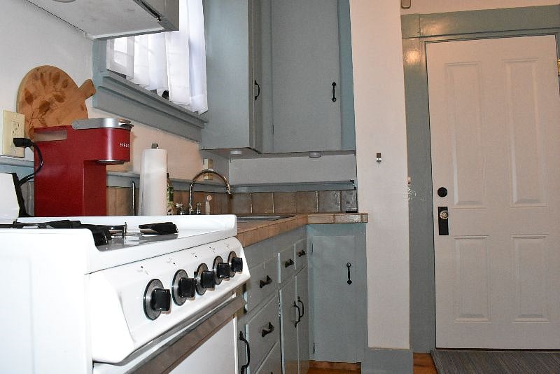 Furnished Finder property 482530_1 photo 6