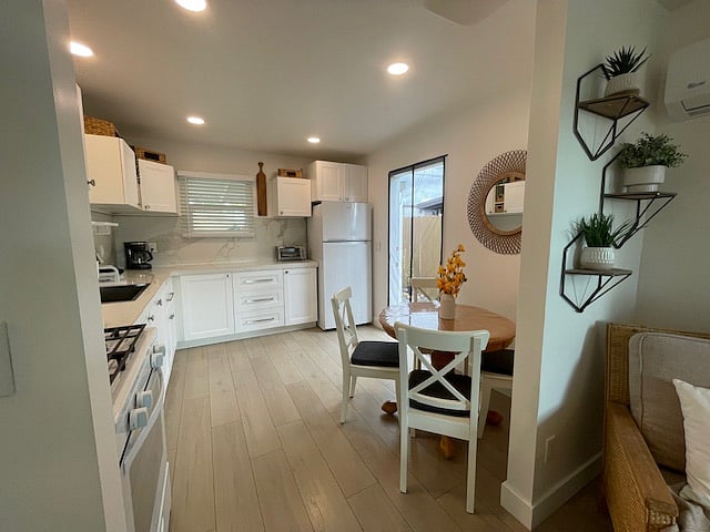 Furnished Finder property 482664_2 photo 10