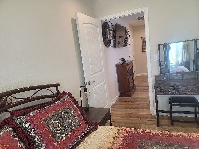 Furnished Finder property 482690_1 photo 9