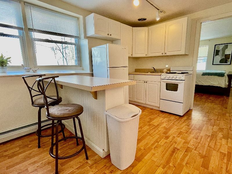 Furnished Finder property 482700_1 photo 3