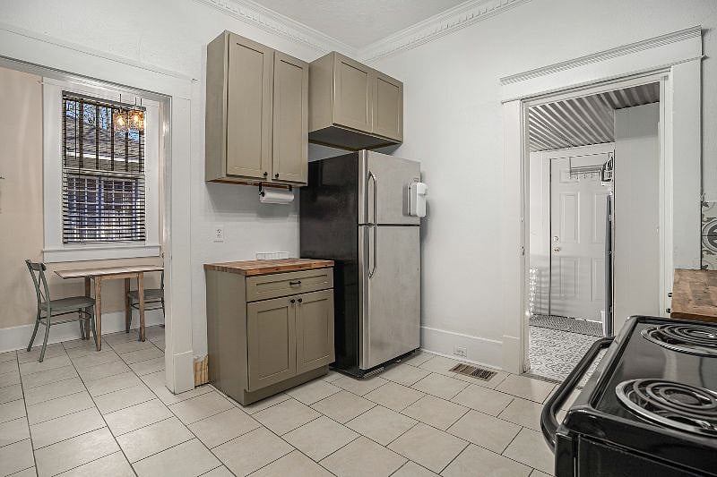 Furnished Finder property 482729_1 photo 9