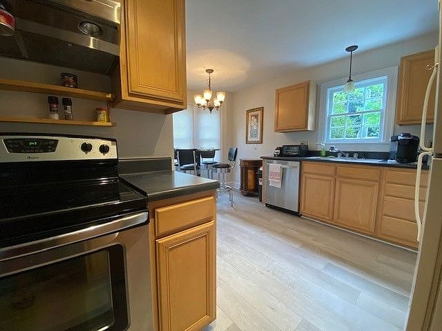 Furnished Finder property 482741_1 photo 12