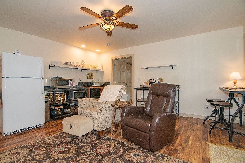 Furnished Finder property 482772_1 photo 15