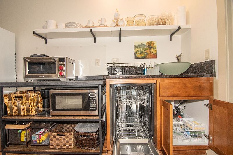 Furnished Finder property 482772_1 photo 38