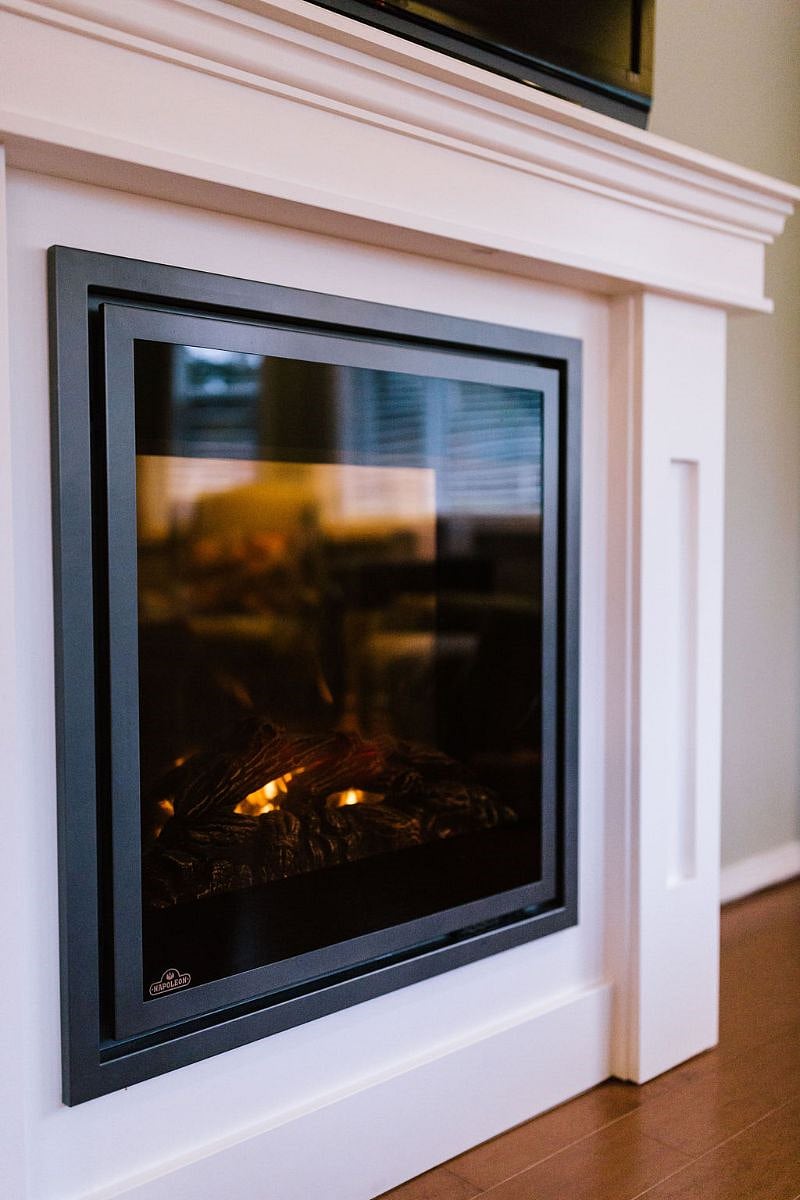 Gas fireplace
