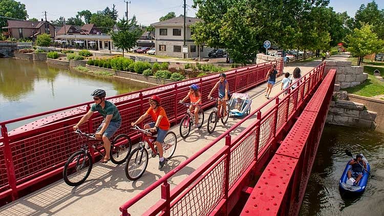 The monon trail is a walking/biking trail that goes from broad ripple to downtown. It's only a 10 minute walk from my place.