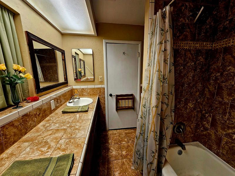 Hall bathroom for your exclusive use