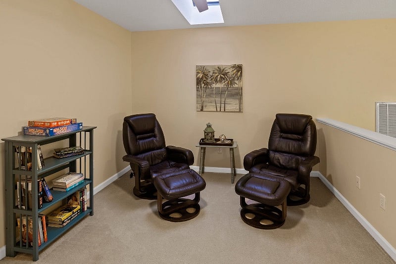 Upstairs Loft - Den