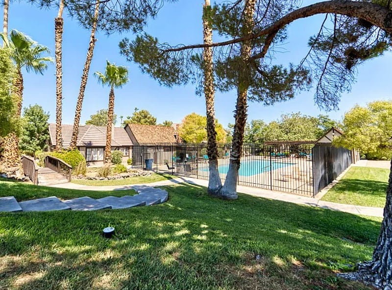 Furnished Finder property 482909_1 photo 3