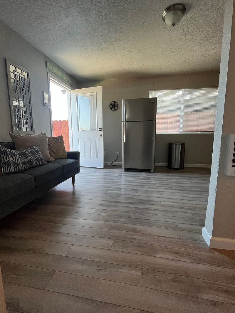 Furnished Finder property 482996_1 photo 3