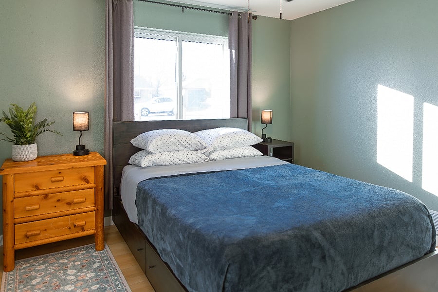 Queen Bedroom