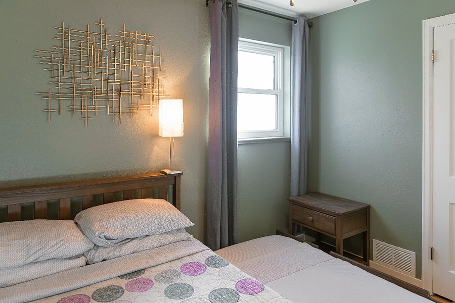 Full Bedroom with Twin Trundle