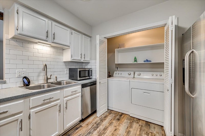 Furnished Finder property 483005_1 photo 12