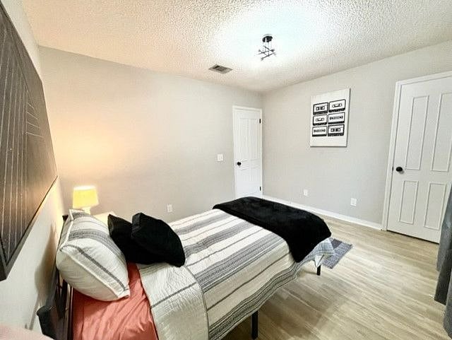 Additional bedroom with a twin bed-can add another twin bed here that may be pushed together to accommodate a King-sized bed