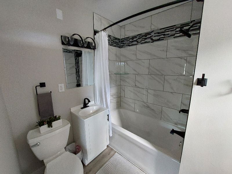 Furnished Finder property 483060_1 photo 3