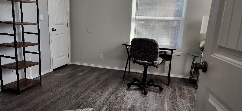 Office space / another bedroom
