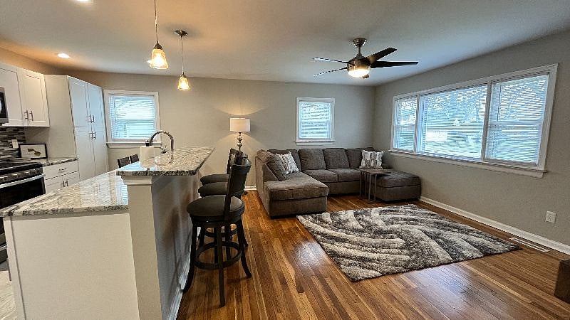 Furnished Finder property 483319_1 photo 3