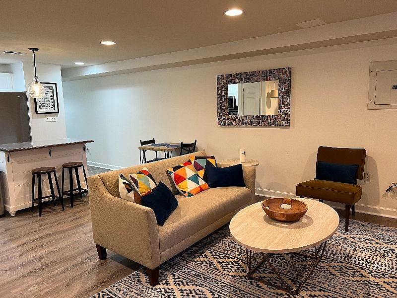Furnished Finder property 483528_1 photo 3