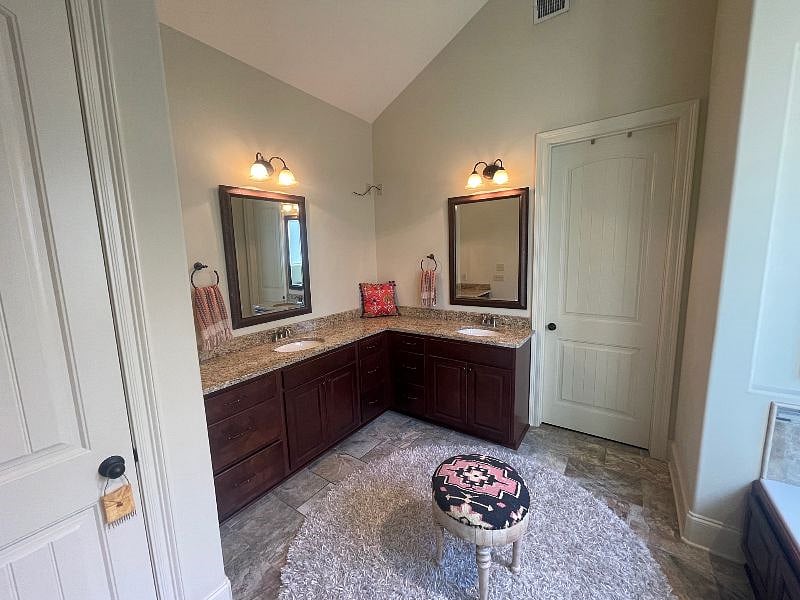 Furnished Finder property 483617_1 photo 7