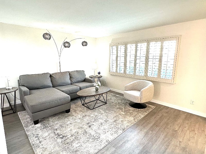 Living room - The shutters allow lots of light and privacy at the same time.
