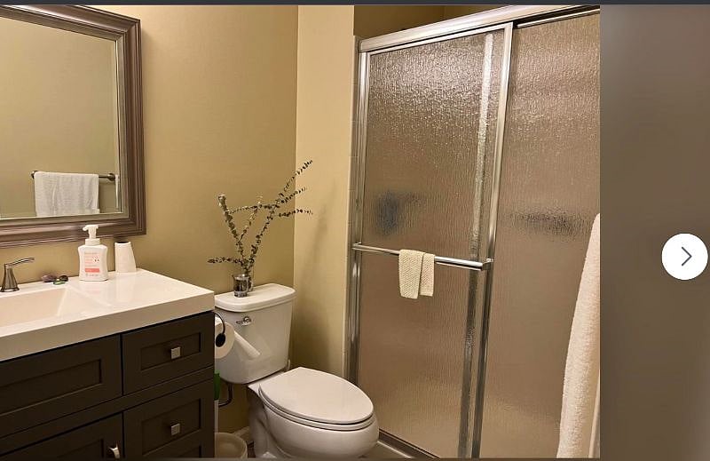 Ensuite bathroom for guest bedroom
