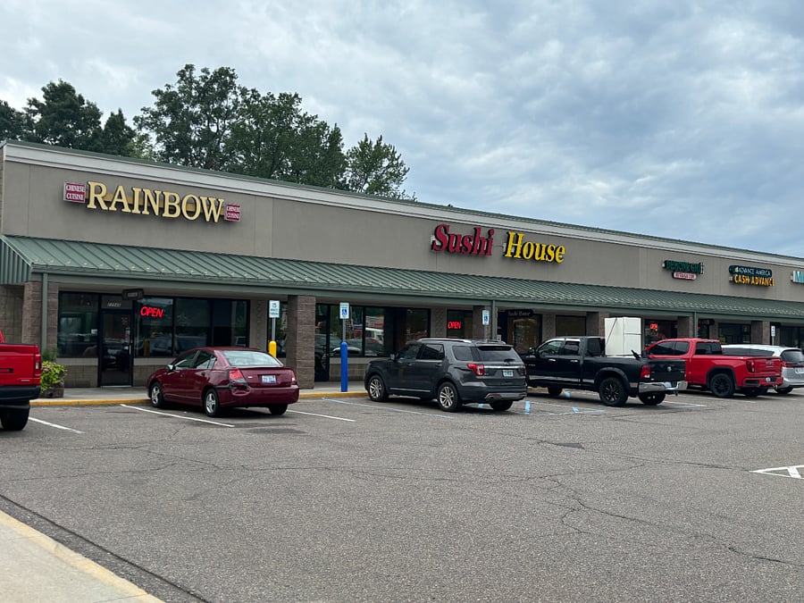 Closest mini-mall with great restaurants, Dollar Tree & Ace Hardware for all your needs