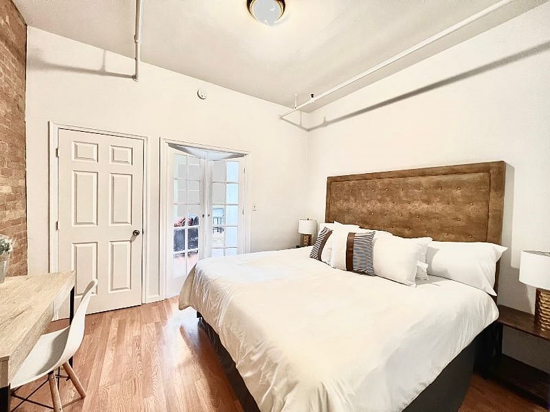 Bedroom with king bed. Great for blocking out light to sleep during the day.