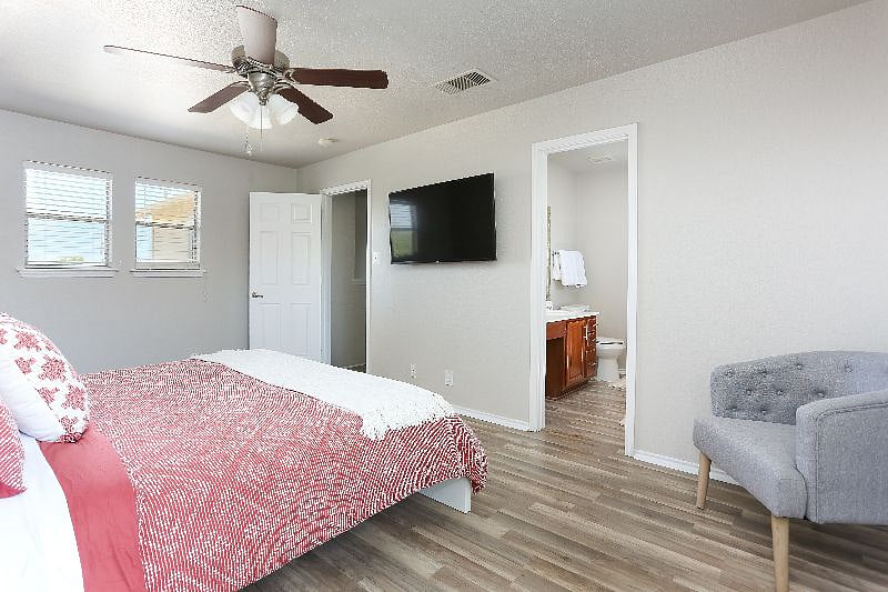 Furnished Finder property 483986_1 photo 3