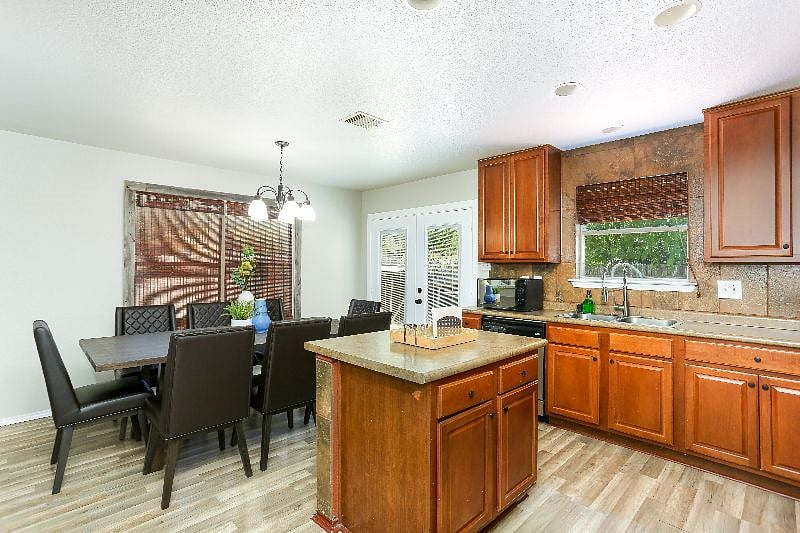 Furnished Finder property 483986_1 photo 17