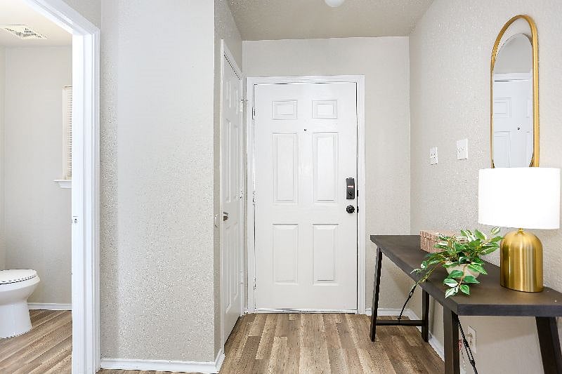 Furnished Finder property 483986_1 photo 11