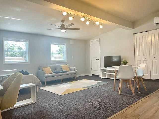 Furnished Finder property 484021_1 photo 3