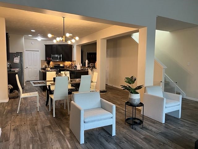 Furnished Finder property 484030_1 photo 10