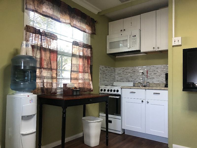 Furnished Finder property 484033_1 photo 4