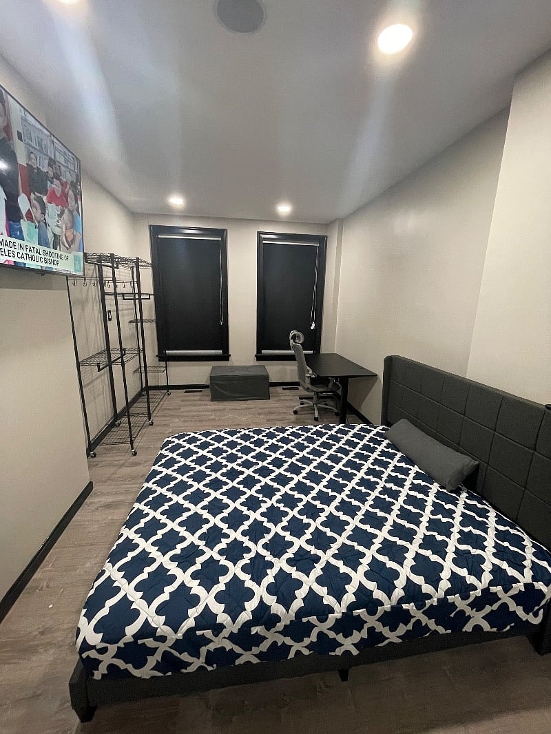 Soft padding shown! Suite total bedding package to be provided!