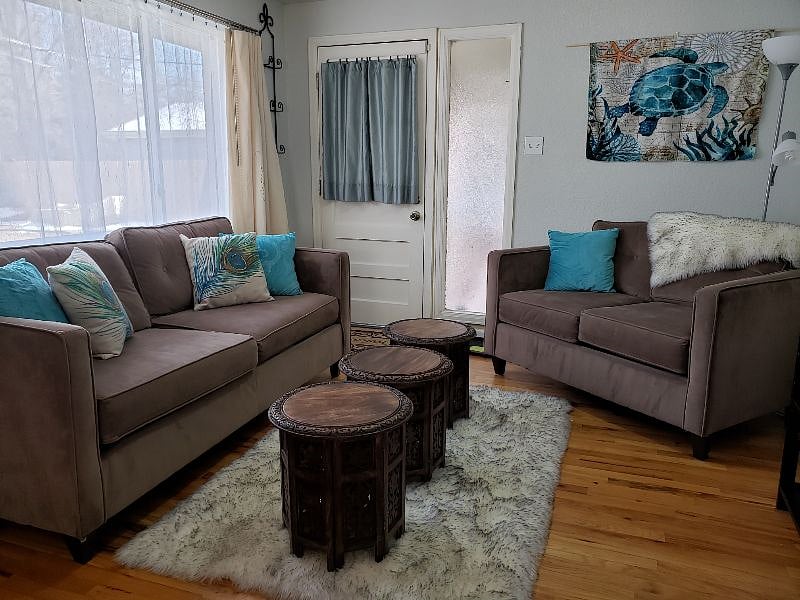 Furnished Finder property 484114_1 photo 3