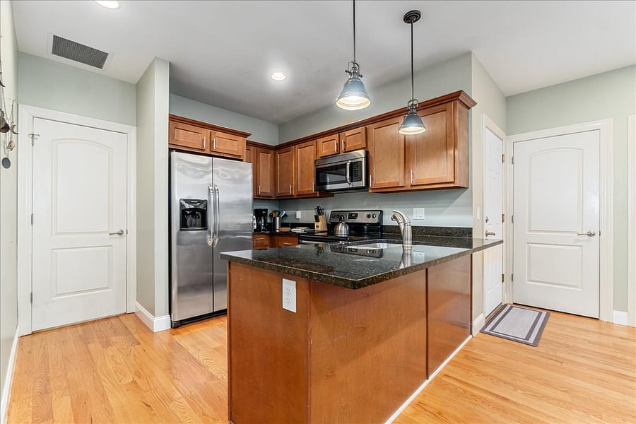 Furnished Finder property 484162_3 photo 9