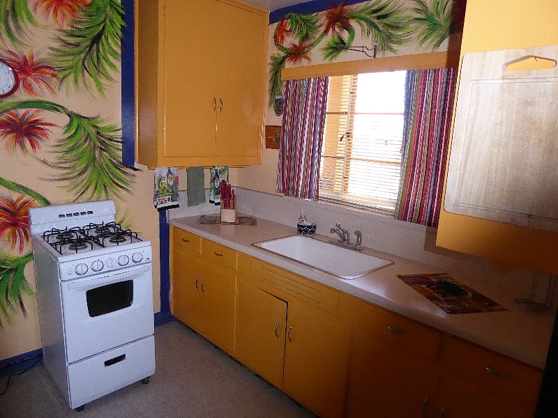 North unit, kitchen