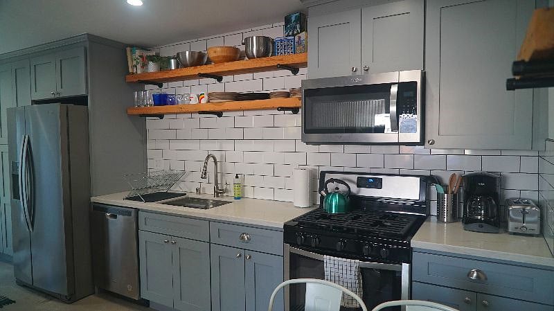 Full kitchen with everything you might need.