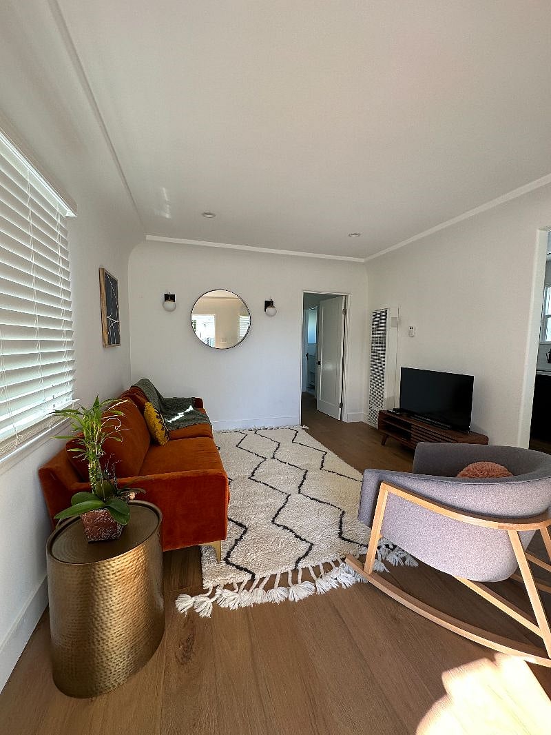 Furnished Finder property 484230_1 photo 6