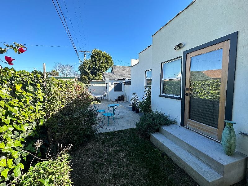 Furnished Finder property 484230_1 photo 12