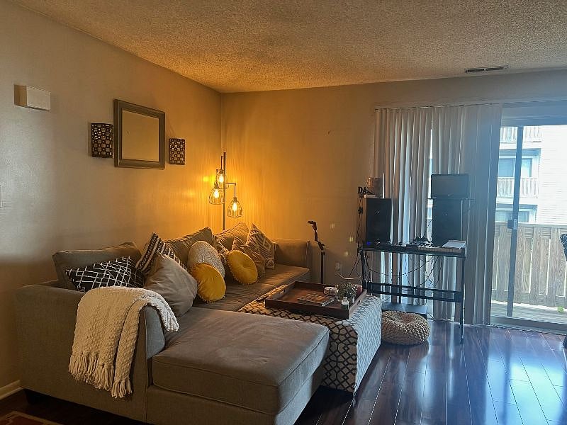 Furnished Finder property 484246_1 photo 7