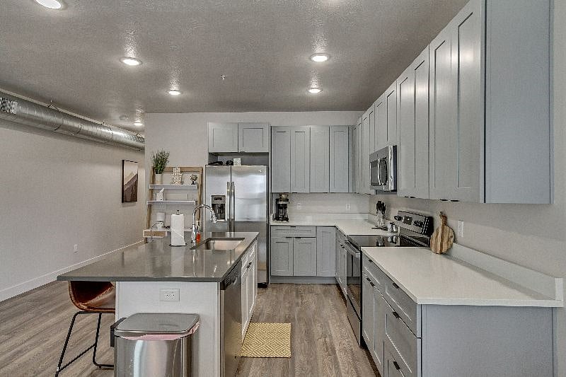 Furnished Finder property 484276_1 photo 4