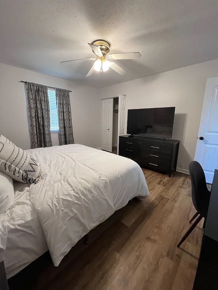 Furnished Finder property 484316_1 photo 12